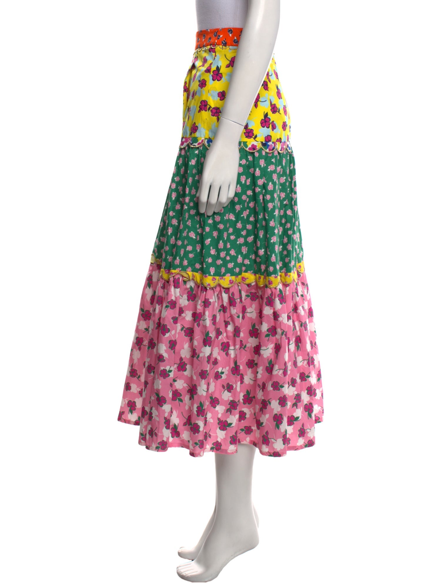 Maison Common Floral Print Midi Length Skirt w/ Tags