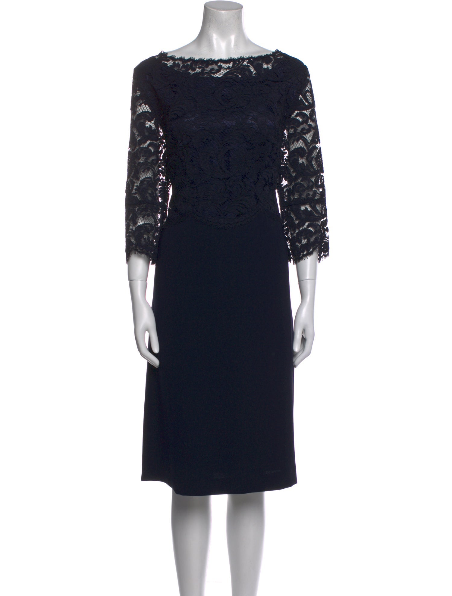 Maison Common Bateau Neckline Knee-Length Dress