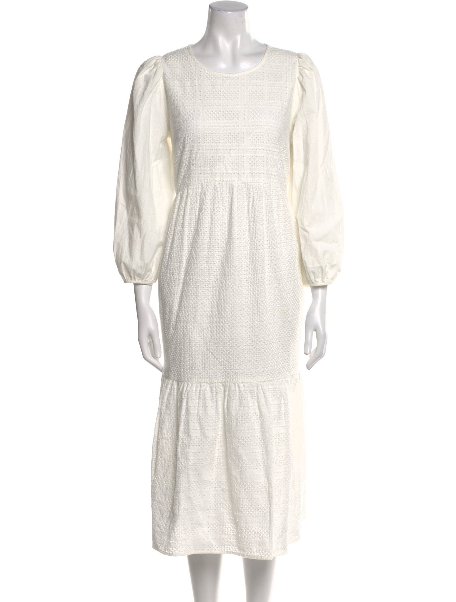 Meadows Scoop Neck Long Dress