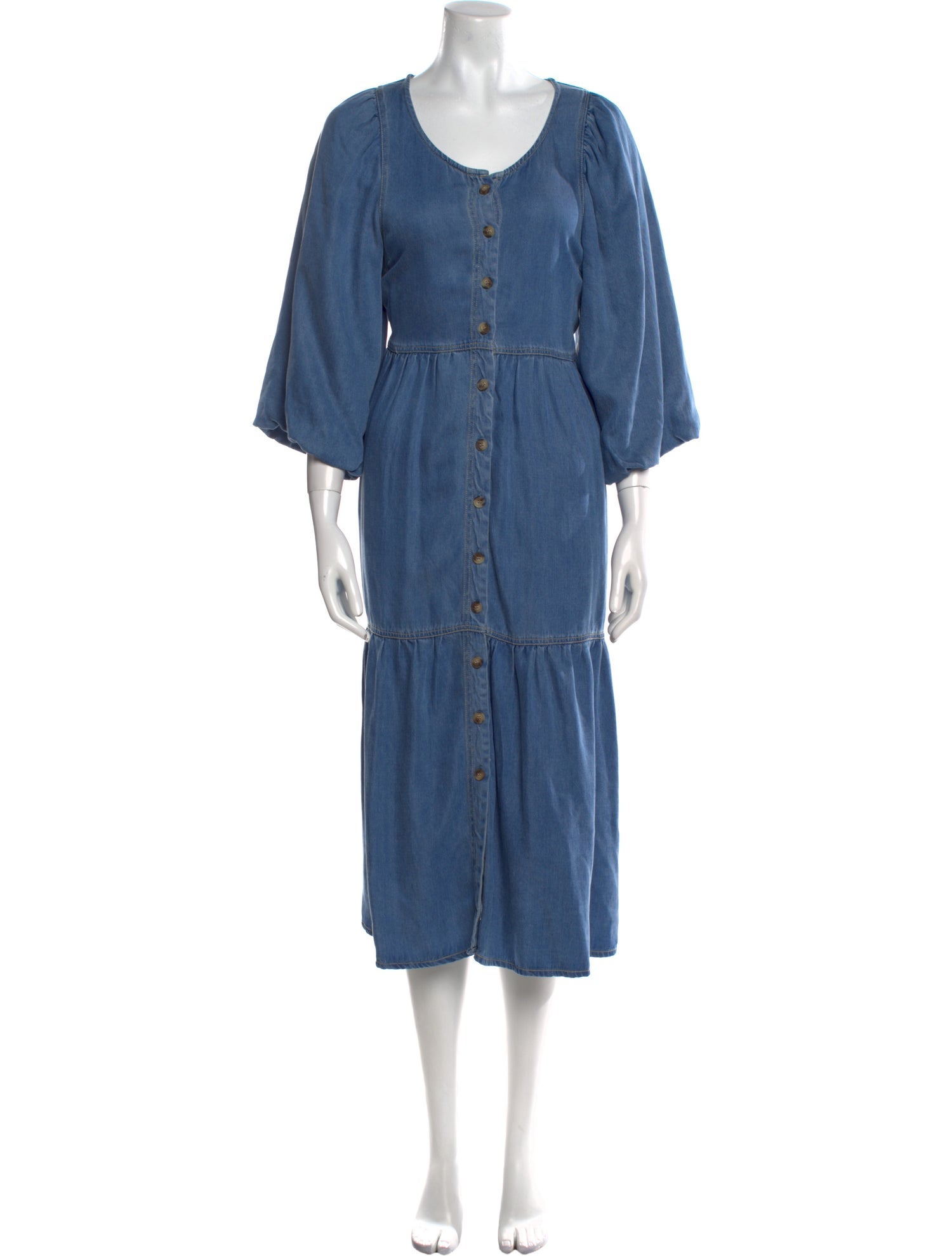 Meadows Scoop Neck Long Dress