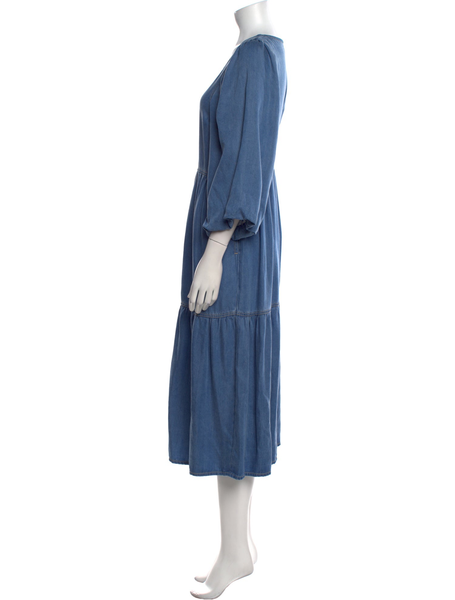 Meadows Scoop Neck Long Dress