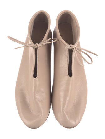 Martiniano Leather Flats