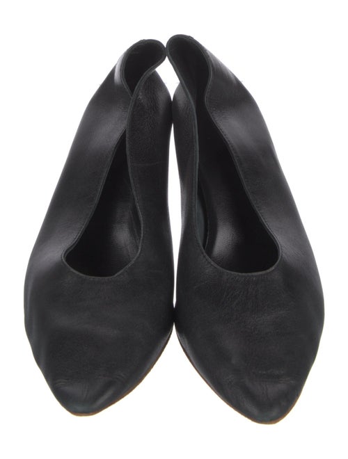 Martiniano Leather Pumps
