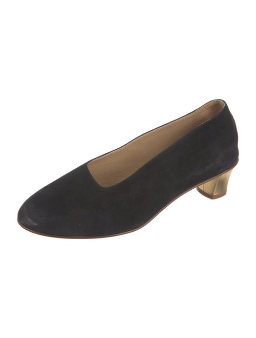 Martiniano Suede Pumps