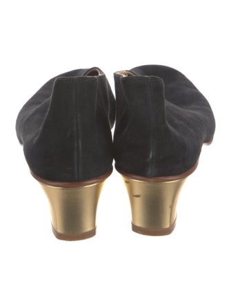 Martiniano Suede Pumps