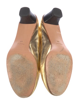 Martiniano Leather Pumps