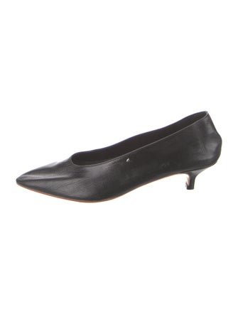 Martiniano Leather Pumps