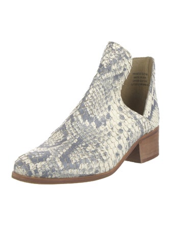 Matisse Coconuts by Matisse Embossed Leather Boots