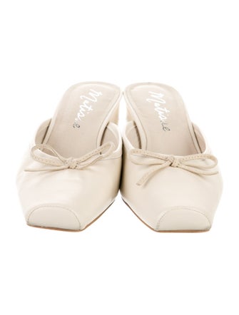 Matisse Leather Bow Accents Mules