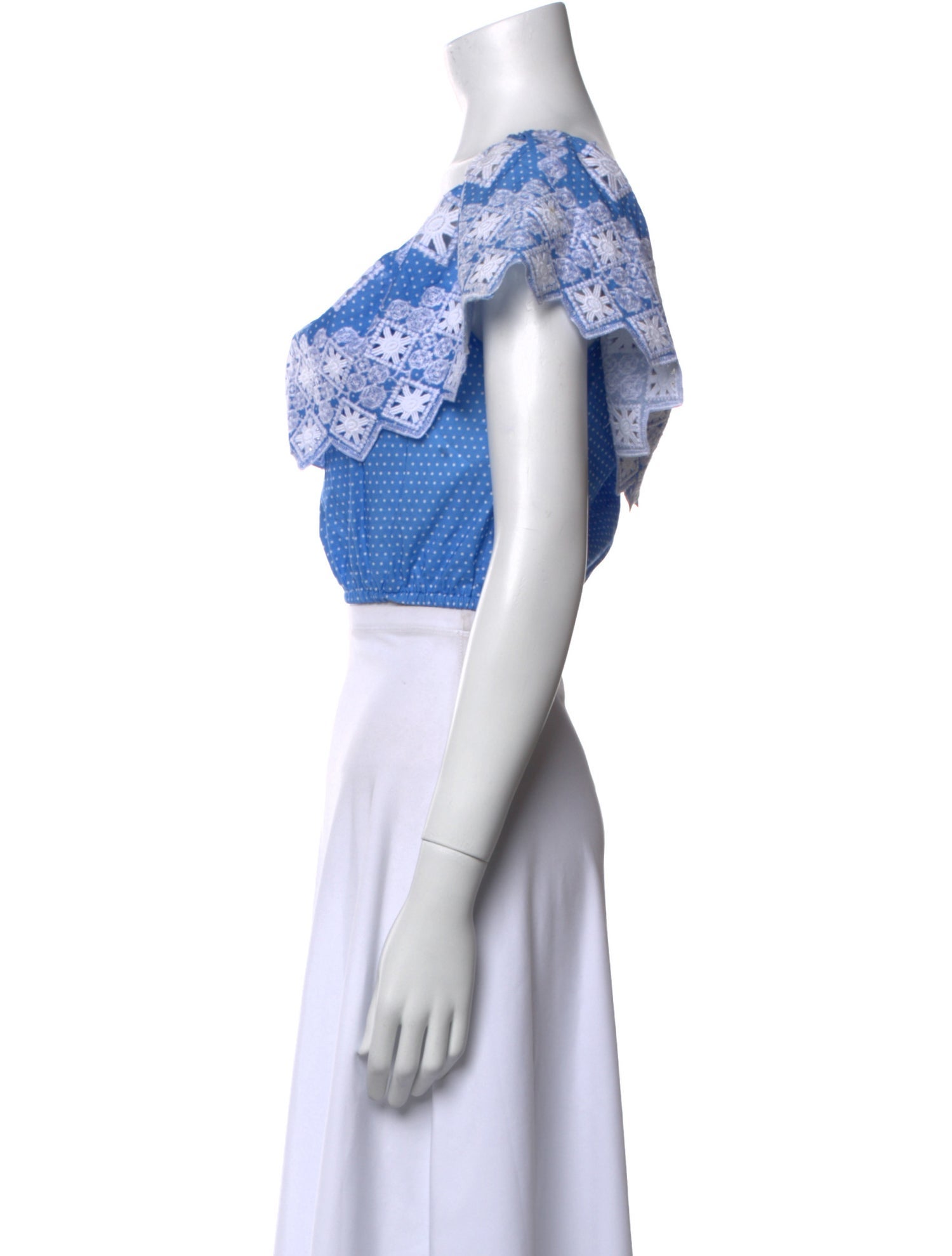 Miguelina Scoop Neck Short Sleeve Crop Top