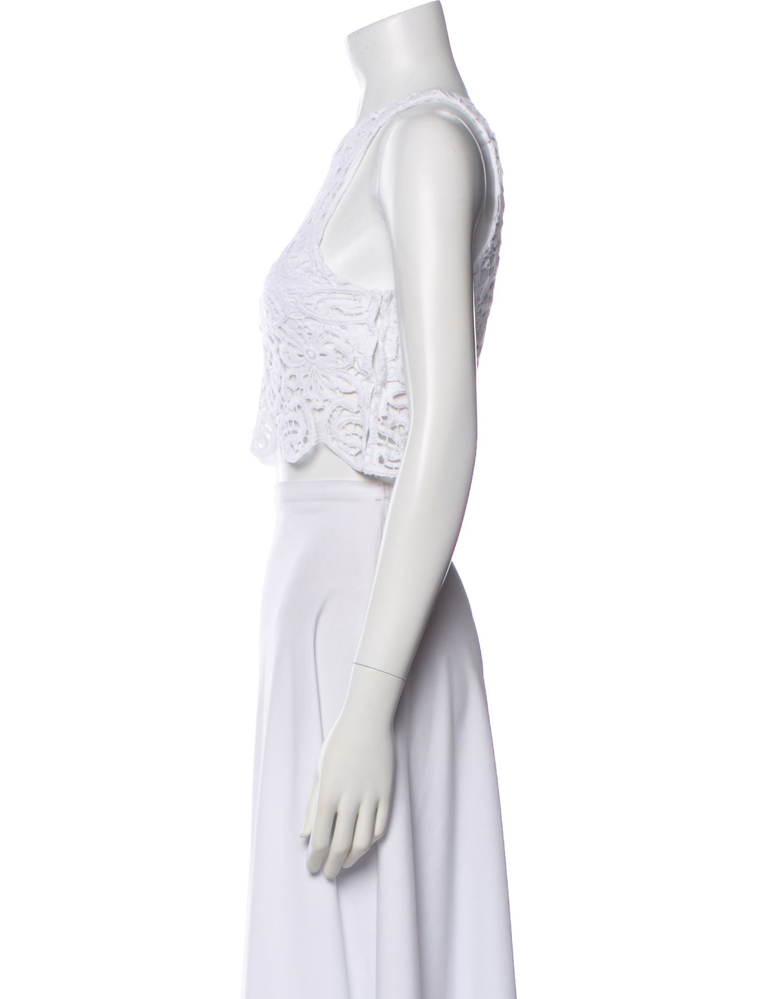 Miguelina Lace Pattern Crew Neck Crop Top