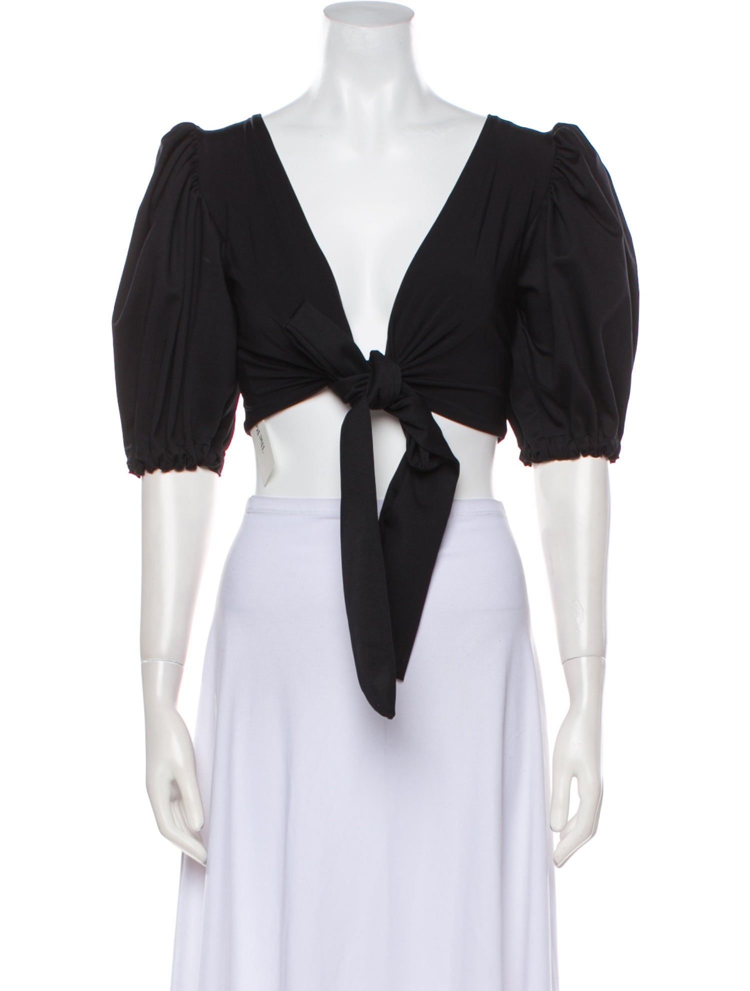 Maygel Coronel V-Neck Short Sleeve Crop Top