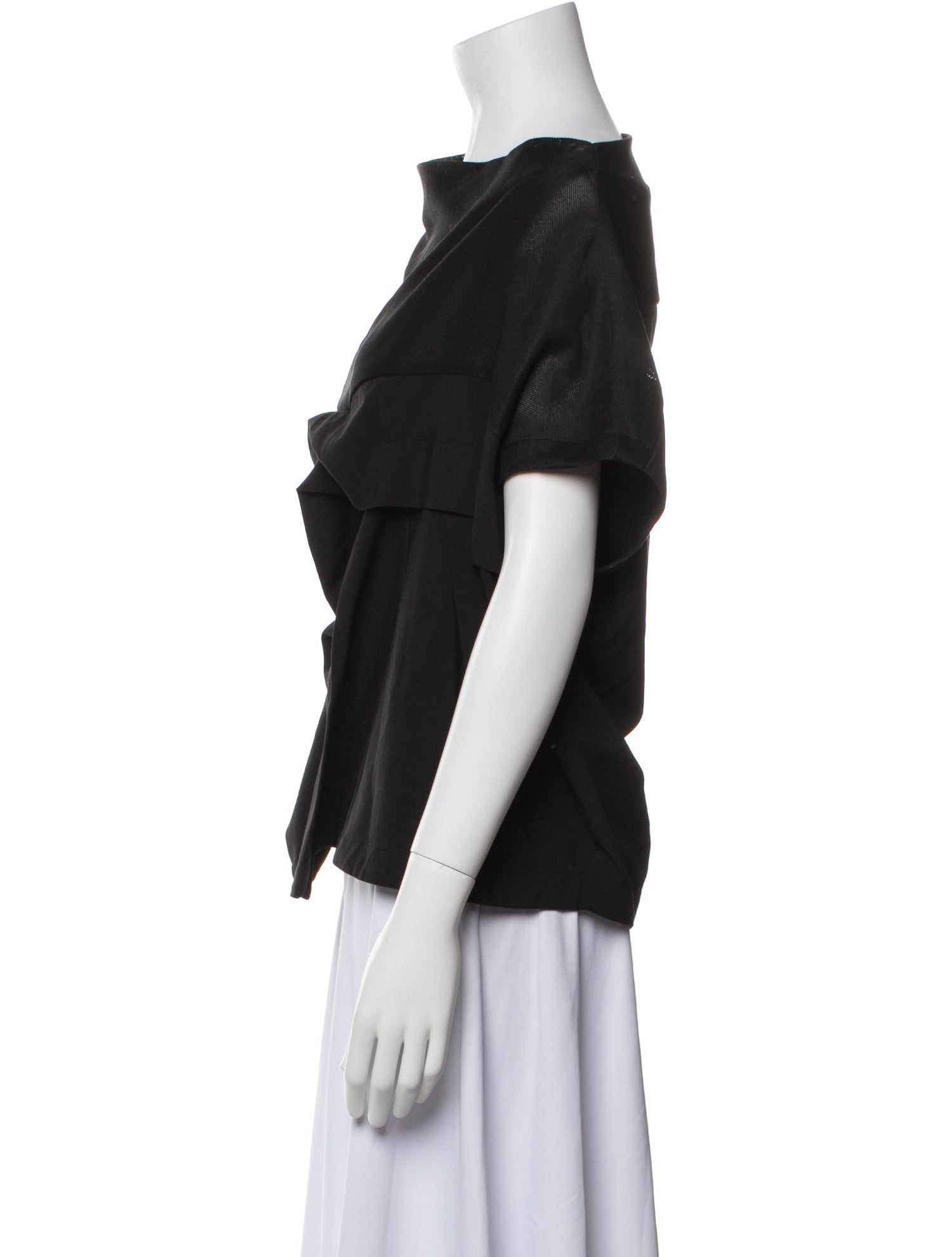 Moyuru Bateau Neckline Short Sleeve Blouse