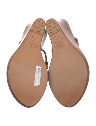 Mystique Leather Floral Print Flip Flops