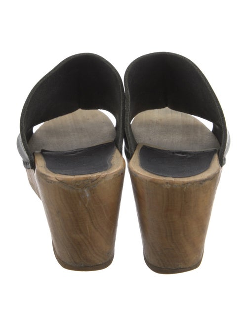 No.6 Leather Slides
