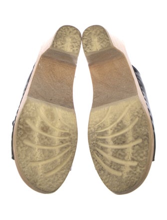 No.6 Patent Leather Slides