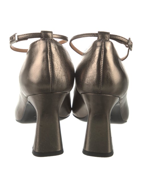 No. 6 Store Leather Pumps