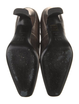 No. 6 Store Leather Pumps