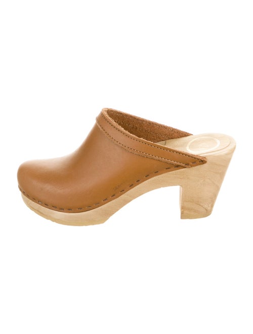 No. 6 Store Leather Mules