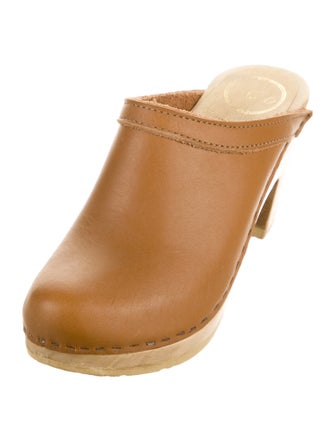 No. 6 Store Leather Mules