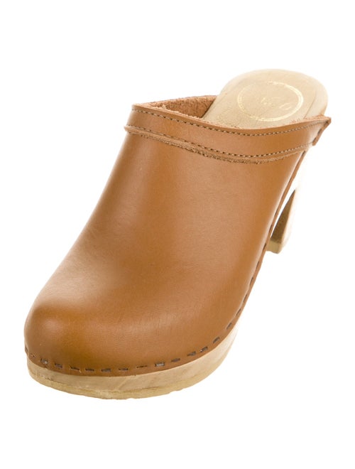 No. 6 Store Leather Mules