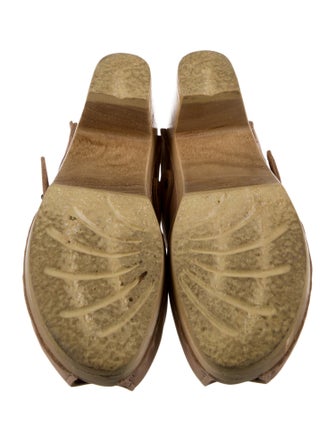 No. 6 Store Nubuck Mules