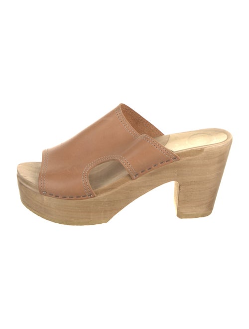 No. 6 Store Leather Slides