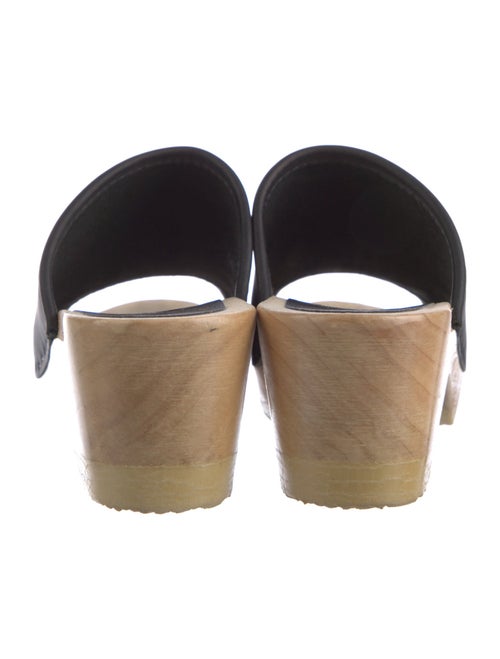 No. 6 Store Leather Slides
