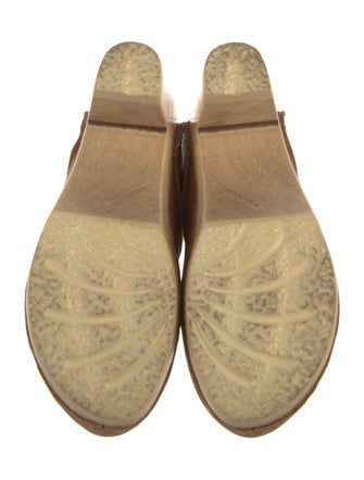 No. 6 Store Leather Mules