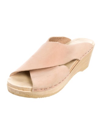 No. 6 Store Leather Slides