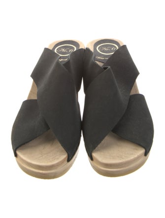 No. 6 Store Leather Slides
