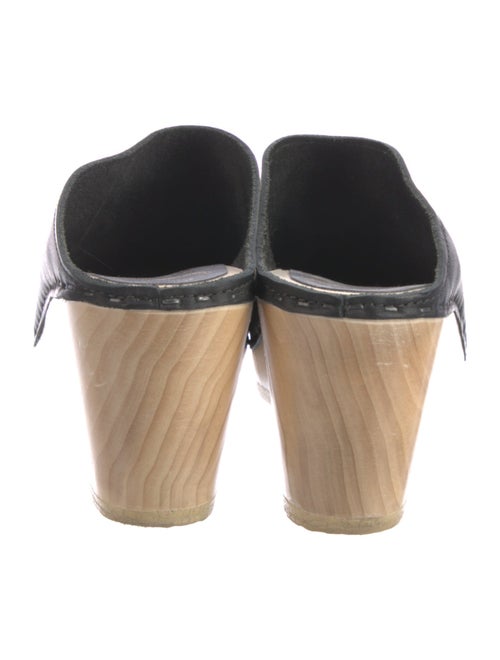 No. 6 Store Leather Slides