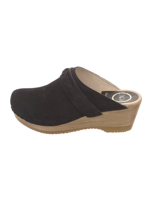 No. 6 Store Leather Mules