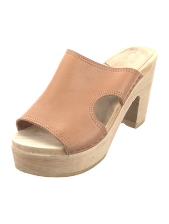 No. 6 Store Leather Slides