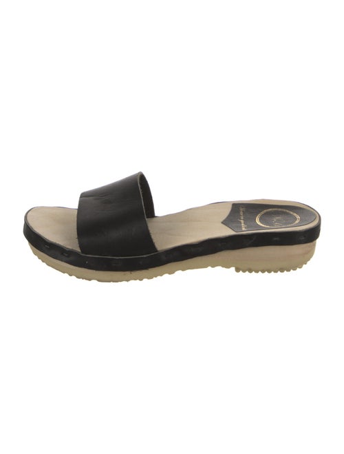 No. 6 Store Leather Slides