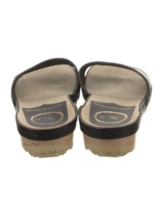 No. 6 Store Leather Slides