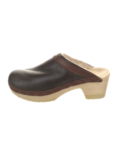 No. 6 Store Leather Mules