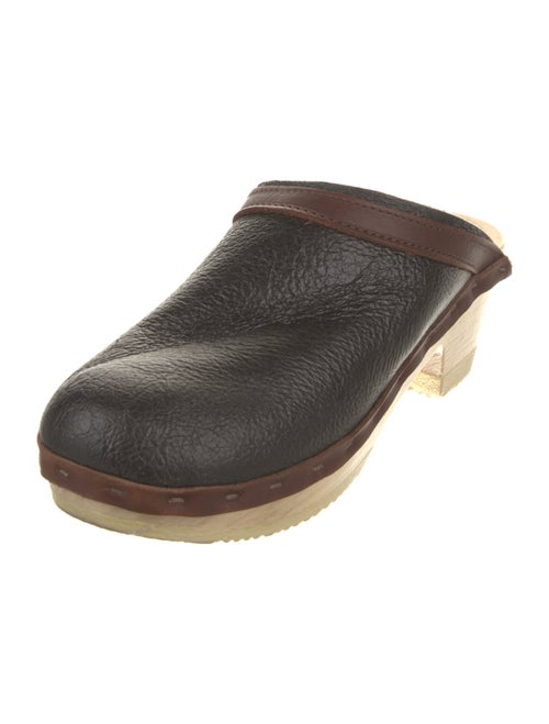 No. 6 Store Leather Mules