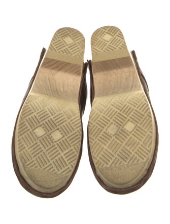 No. 6 Store Leather Mules