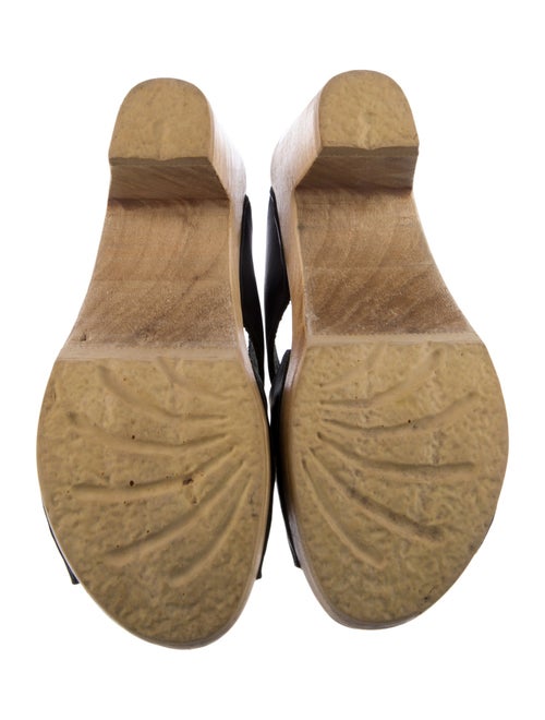 No. 6 Store Leather Slides