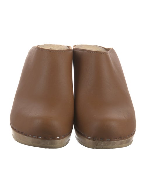 No. 6 Store Leather Mules