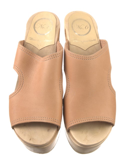 No. 6 Store Leather Slides