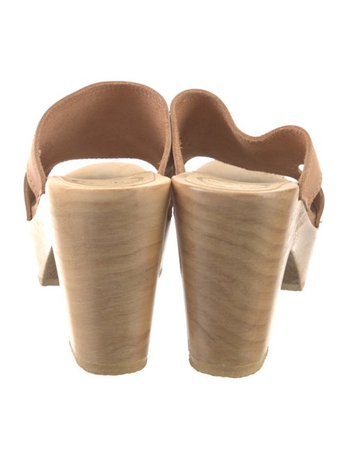 No. 6 Store Leather Slides