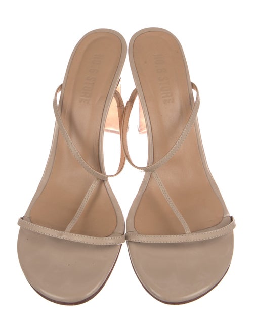 No. 6 Store Leather Slides