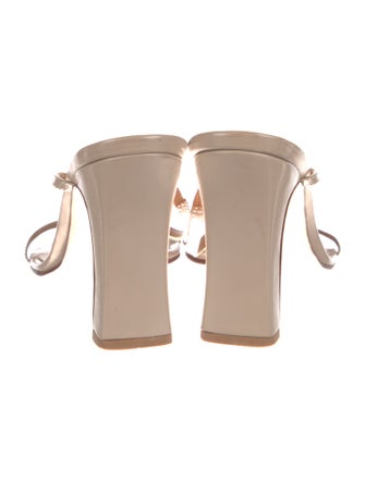 No. 6 Store Leather Slides