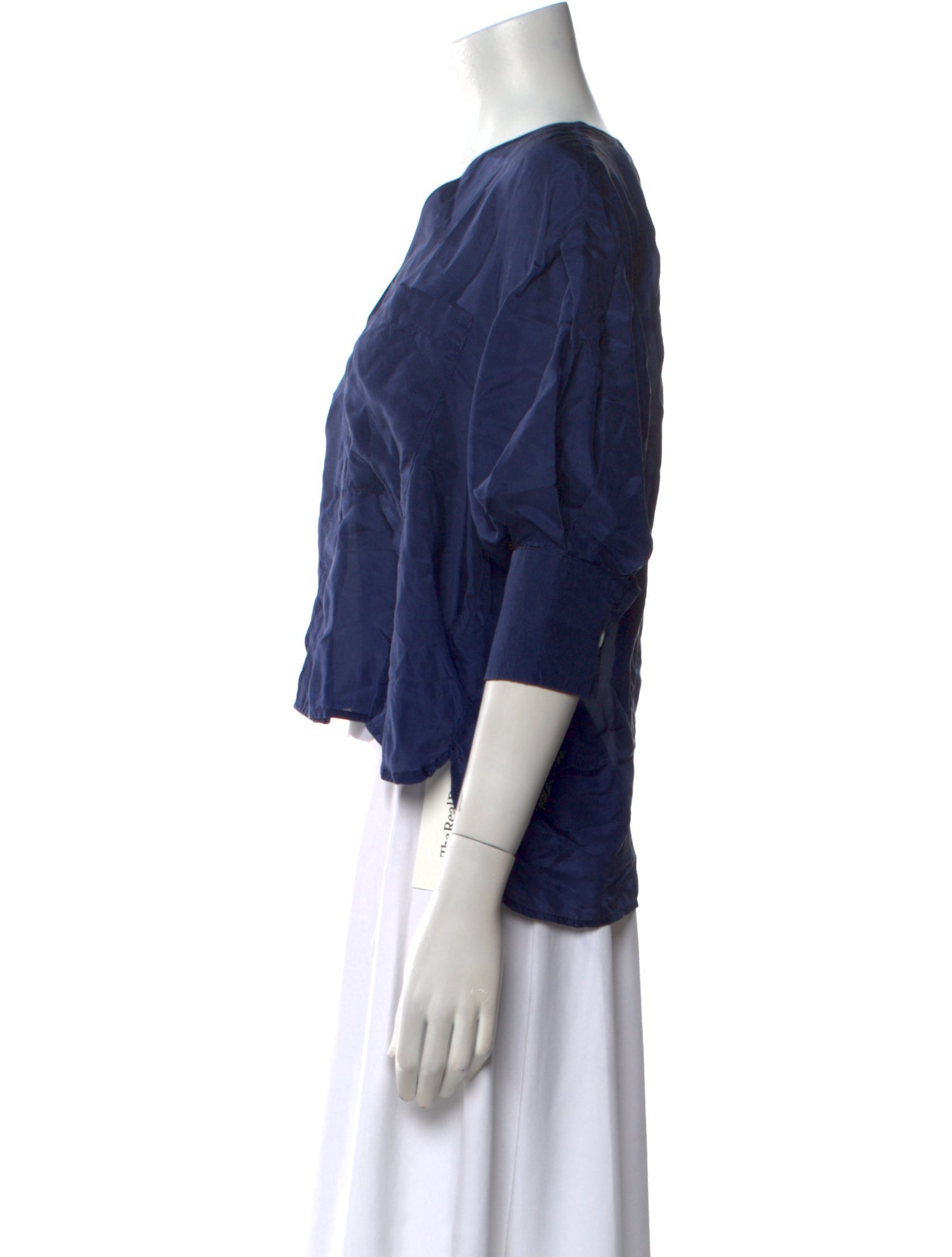 No. 6 Store V-Neck Three-Quarter Sleeve Crop Top