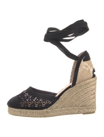 Pre-owned Castaã±er Canvas Colorblock Pattern D'orsay Pumps In Black