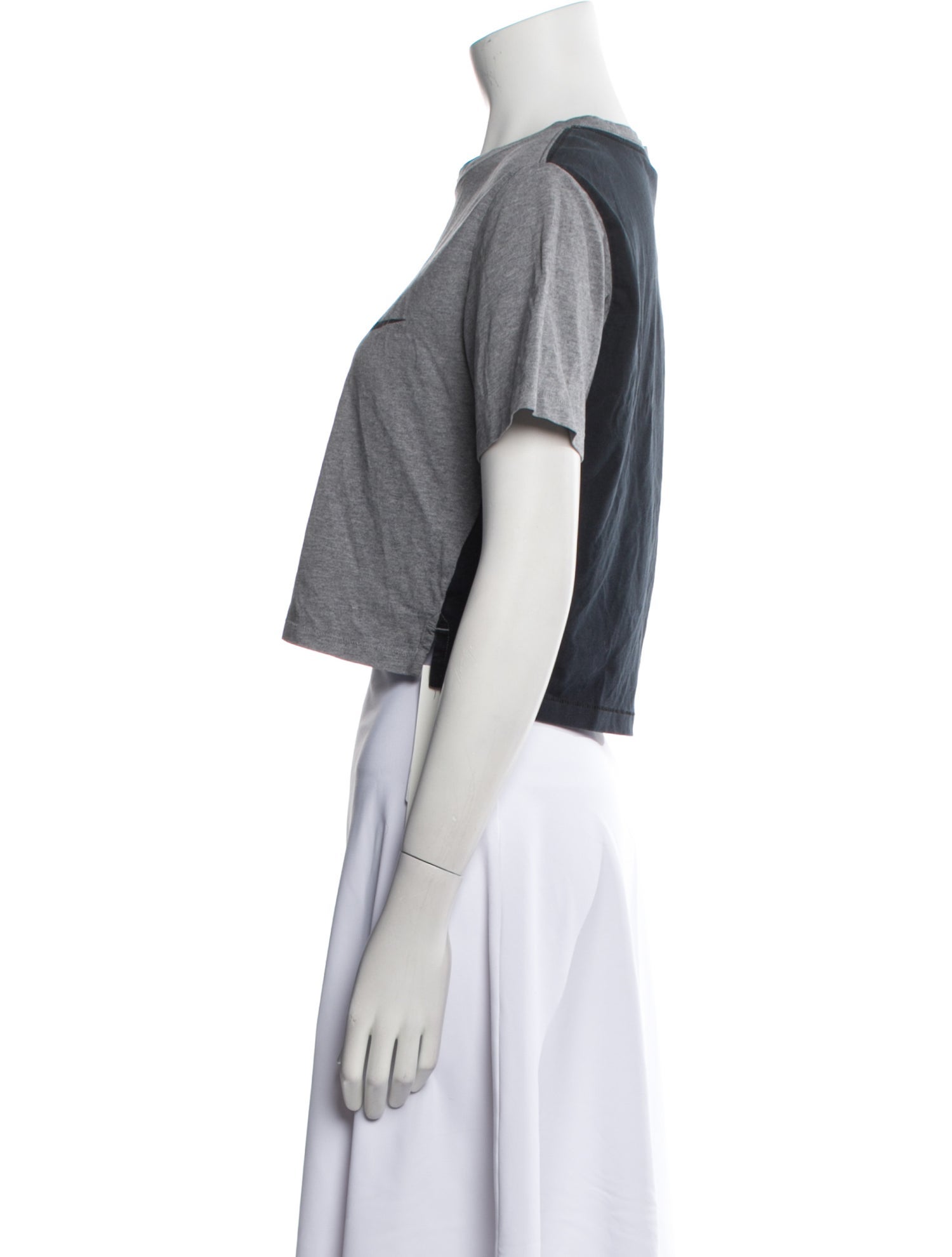 Nike ACG Graphic Print Crew Neck Crop Top