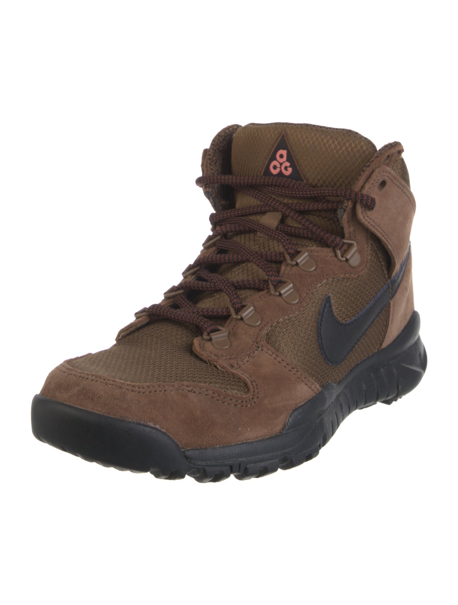 Nike ACG Suede Sneakers
