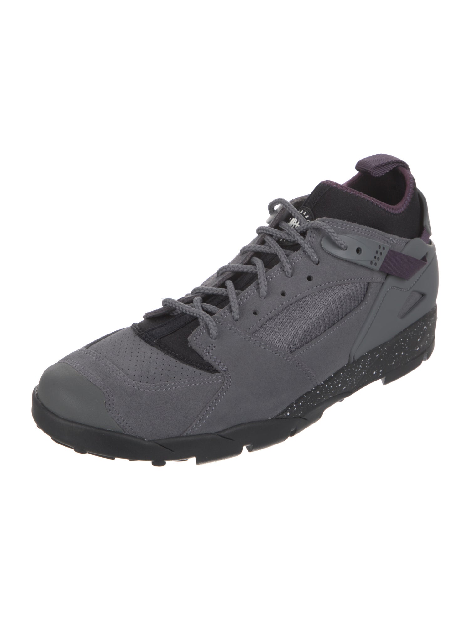 Nike ACG Suede Sneakers